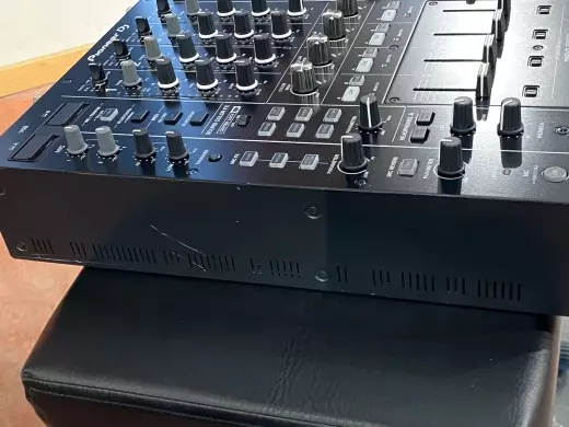 Pioneer DJ DJM-A9 5